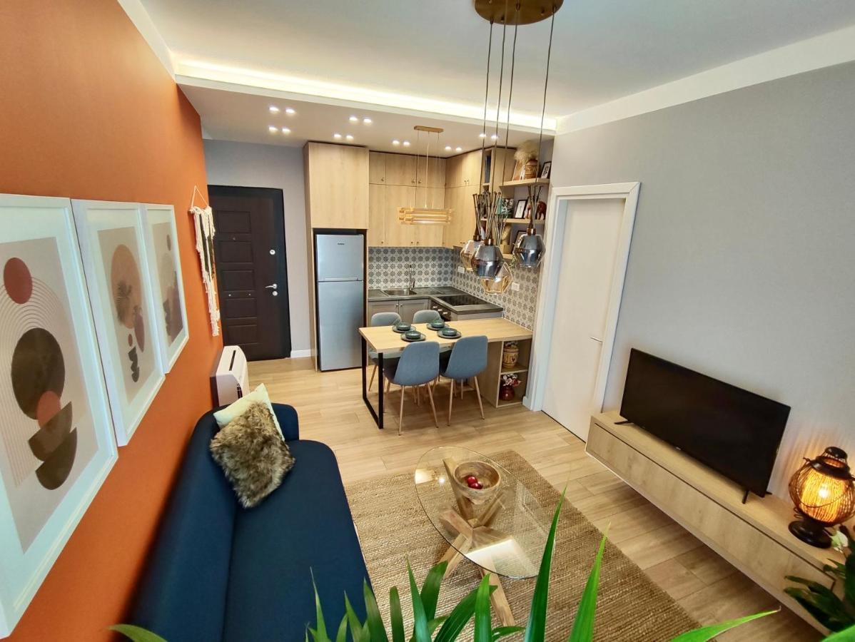 Apartamento Modern Style 2Br-Apt - 10Min To Skanderbeg Square Tirana Exterior foto